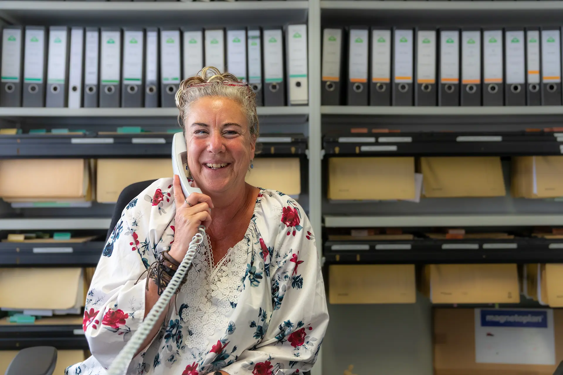 JS8-8341 Ihre Ansprechpartnerin für Themen rund ums Mieten